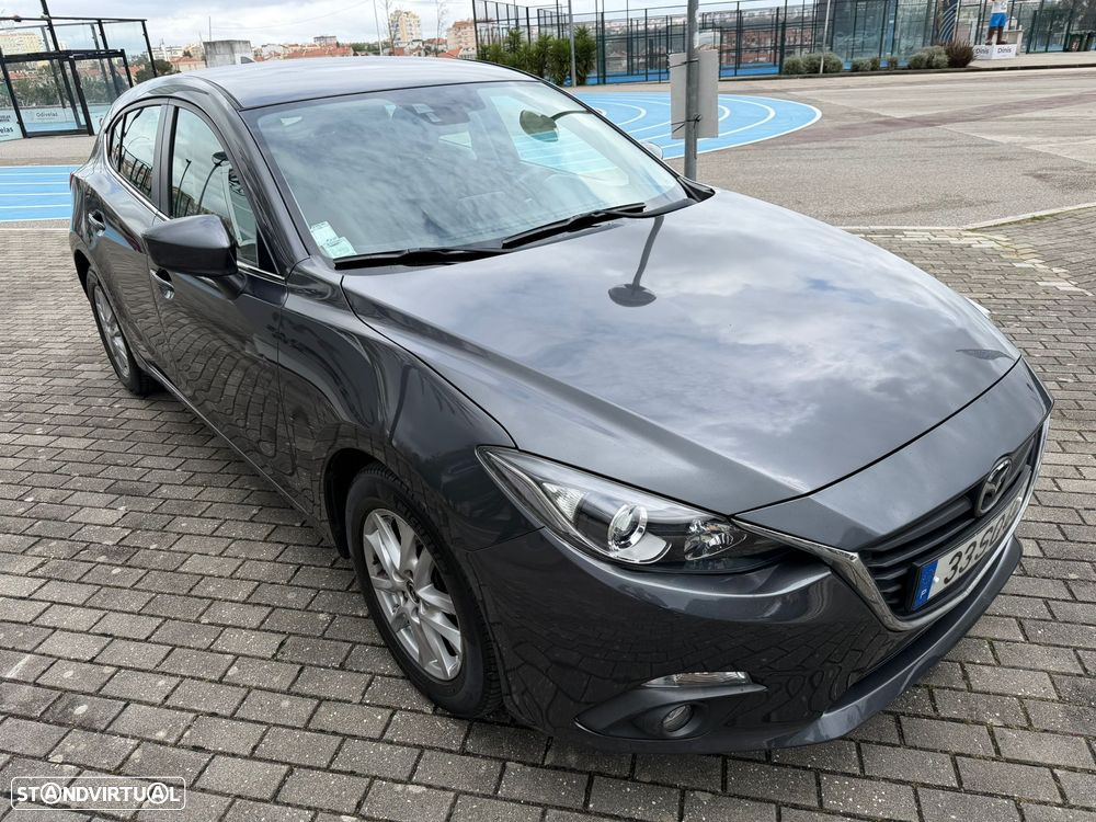 Mazda 3 Hatchback ver-1-5-sky--d-evolve - 2