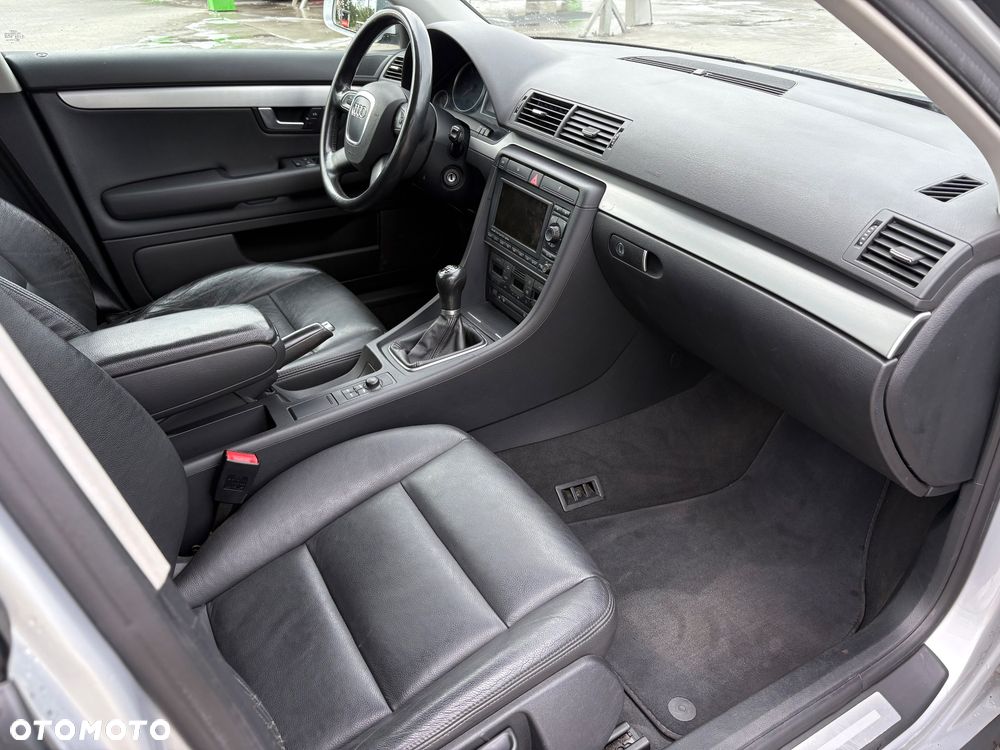 Audi A4 Avant 2.0 TDI - 11