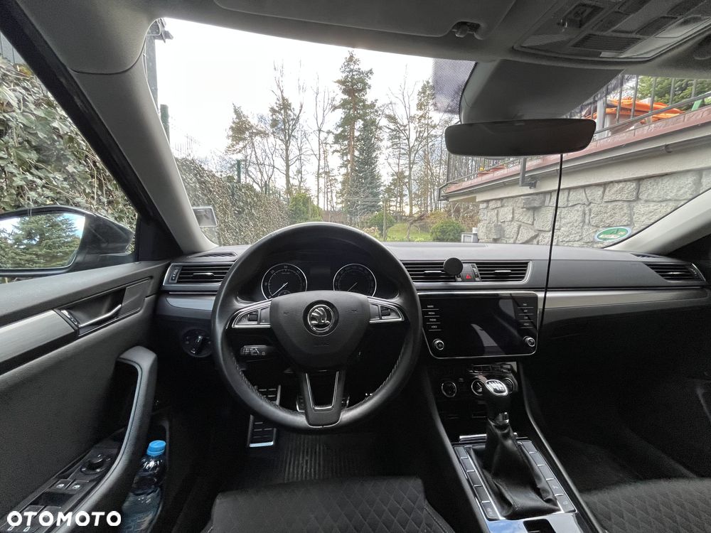 Skoda Superb 2.0 TDI Style - 20