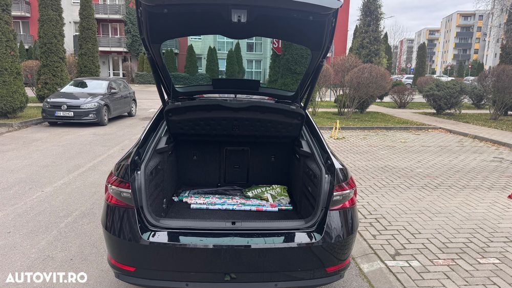 Skoda Superb 2.0 TDI DSG Style - 6