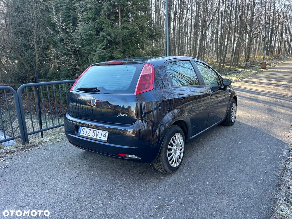 Fiat Grande Punto - 25