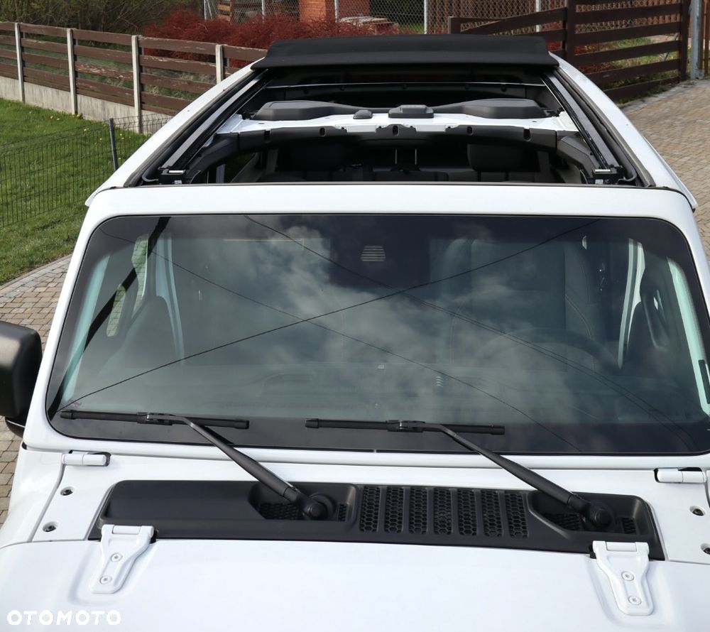 Jeep Wrangler - 15