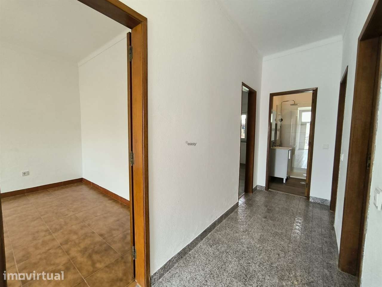 Moradia T2 renovada com quintal em Alvalade Sado - Grande imagem: 3/23