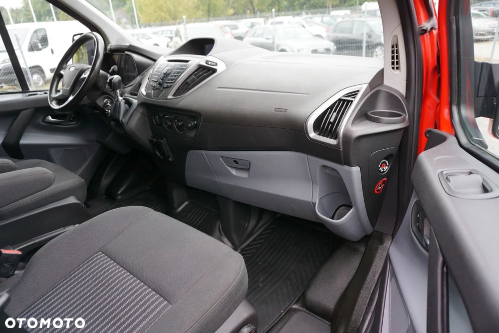 Ford Transit Custom 310 L2H1 Limited - 11