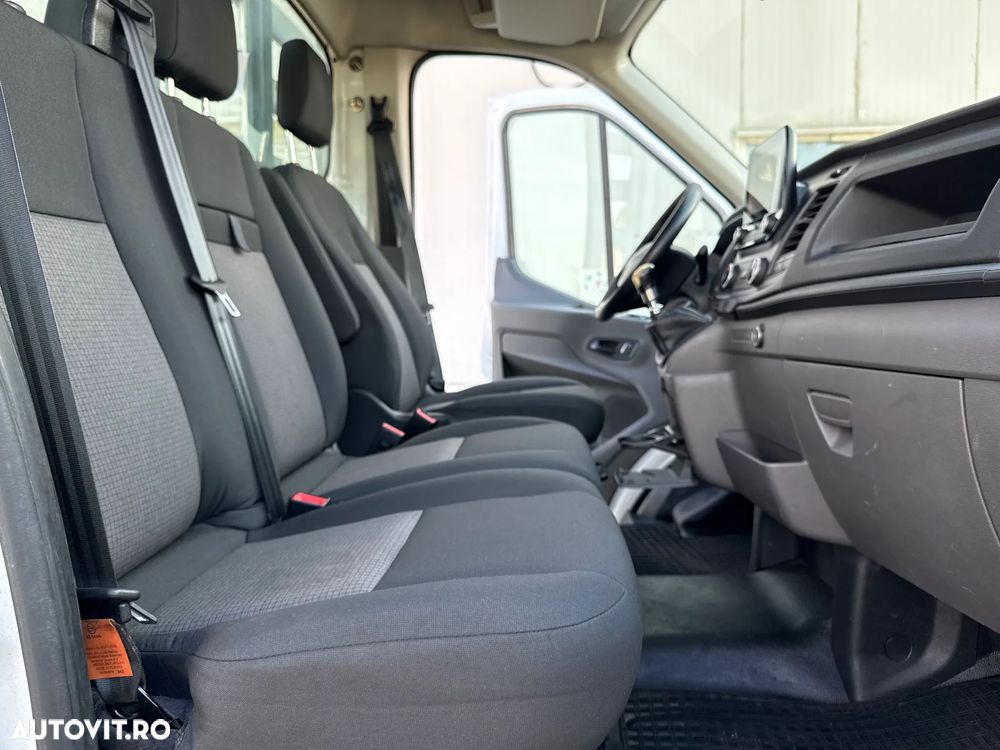 Ford Transit - 12