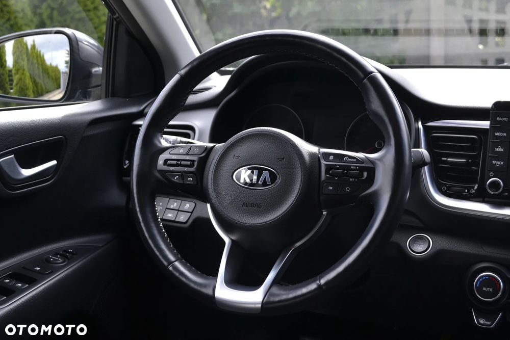 Kia Stonic 1.0 T-GDI 120 Platinum Edition - 38