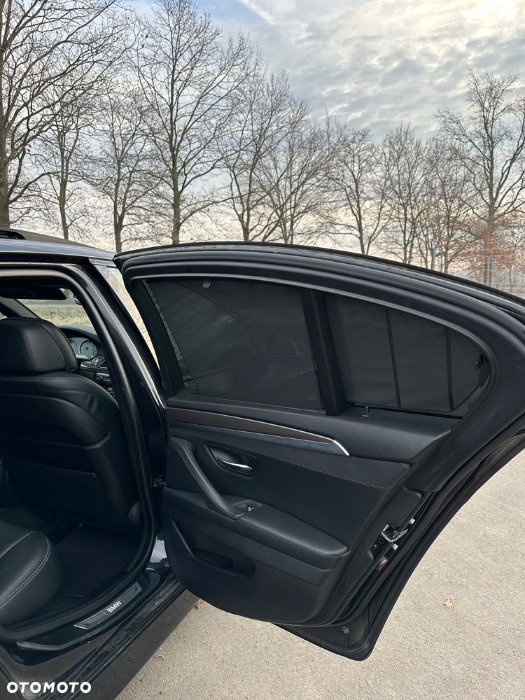 BMW Seria 5 530d Sport-Aut Modern Line - 30