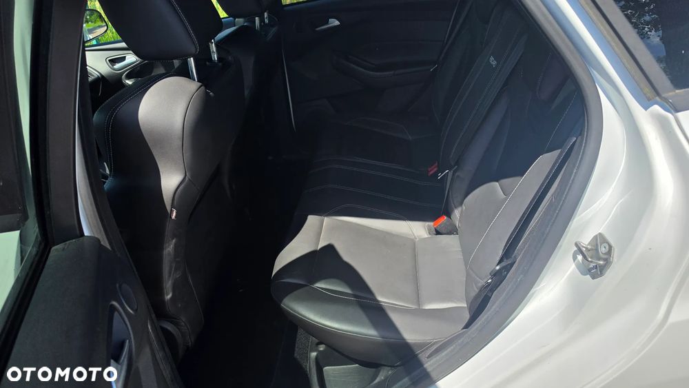 Ford Focus SW 2.0 EcoBoost ST Leather Sport Pack - 10