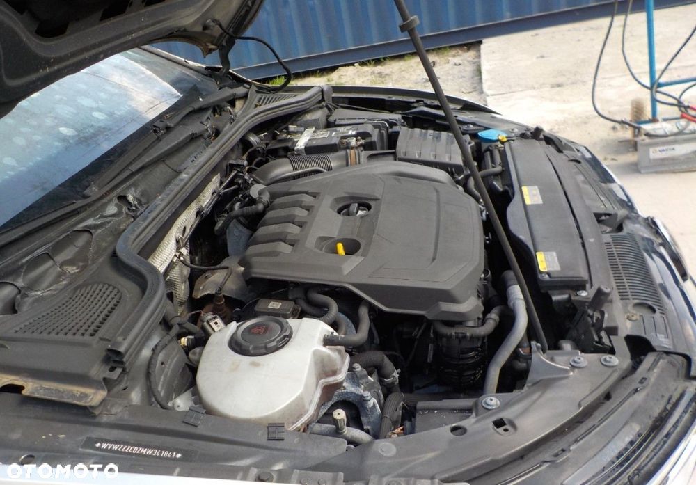 Volkswagen Golf - 4