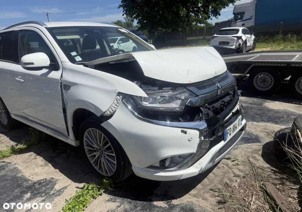 Mitsubishi Outlander Instyle - 3