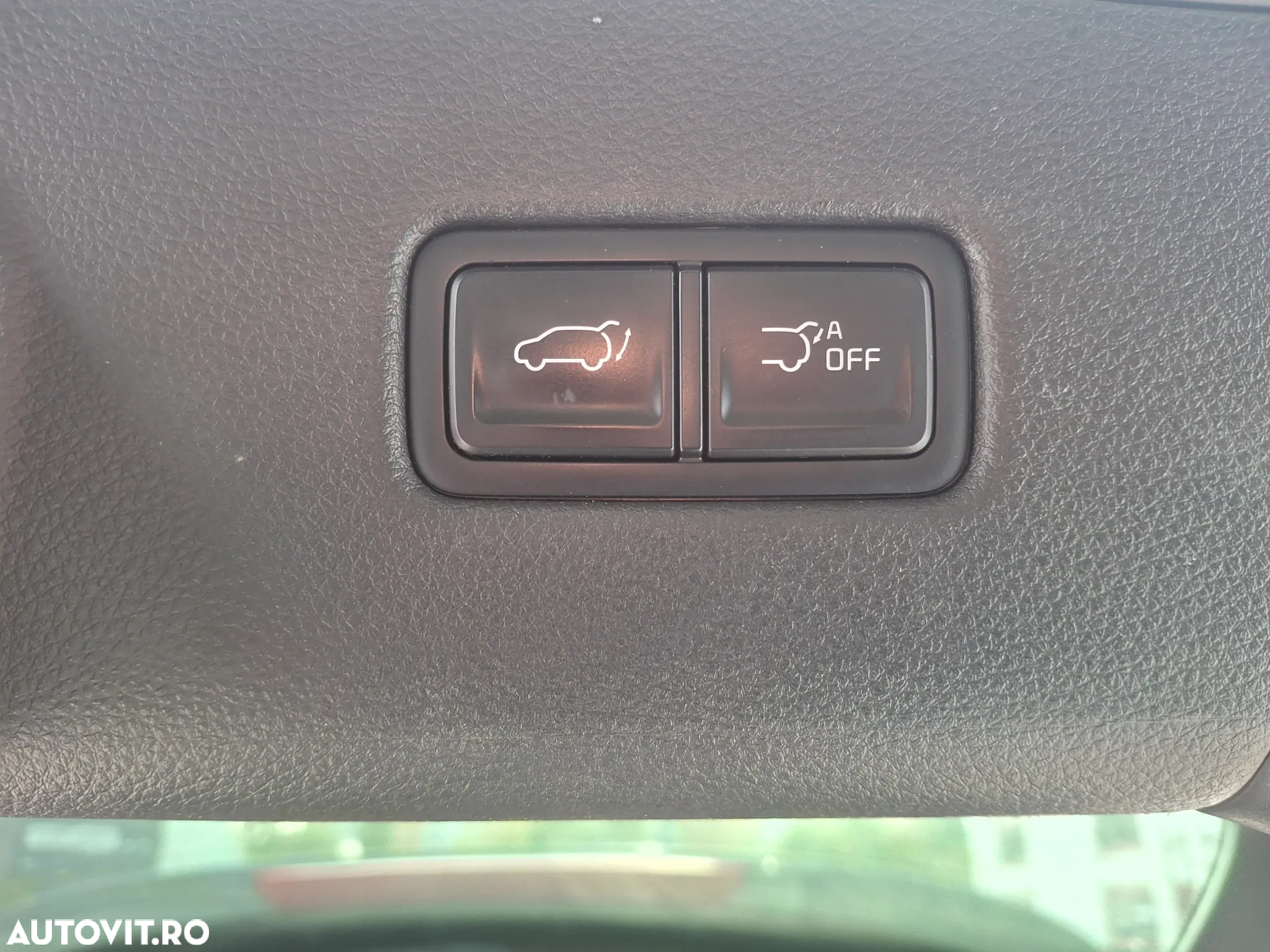 Kia Carnival - 7