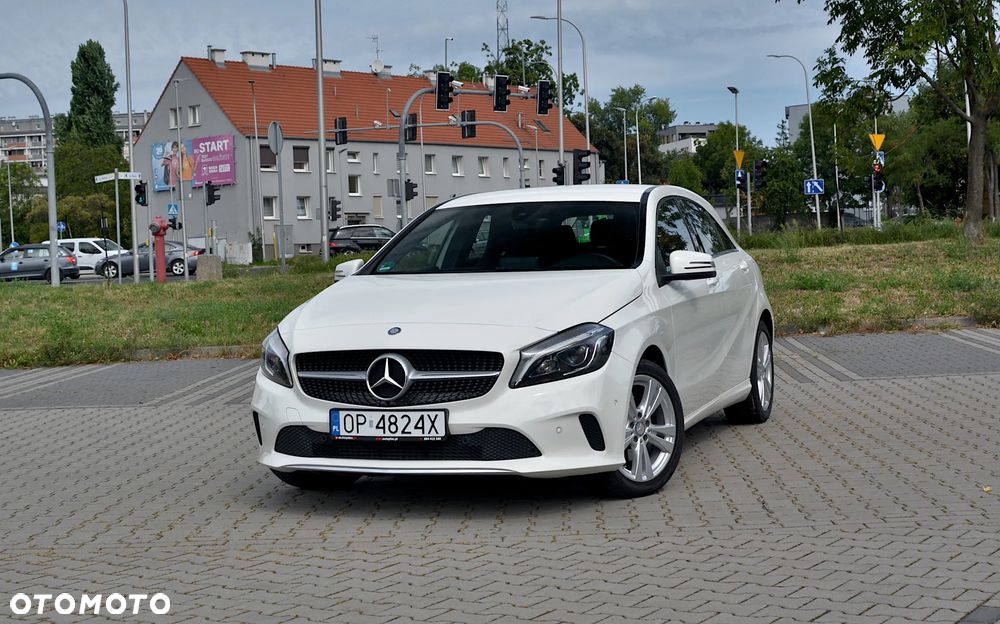 Mercedes-Benz Klasa A 180 (BlueEFFICIENCY) Urban - 1