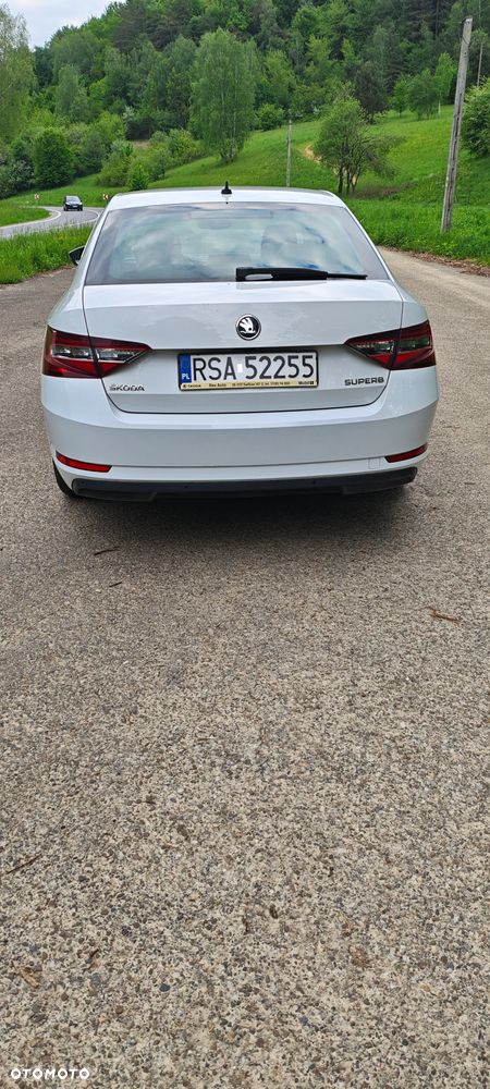 Skoda Superb 1.8 TSI L&K DSG - 10