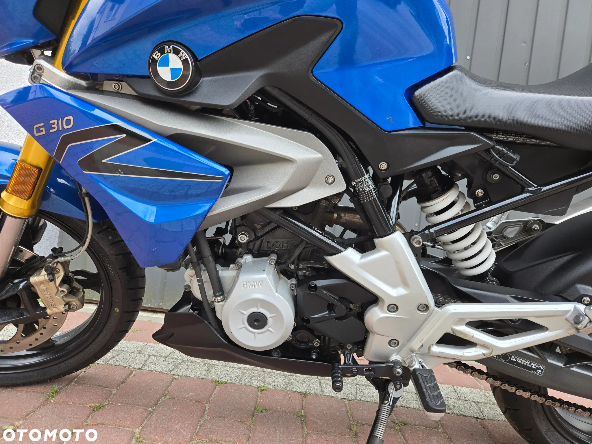 BMW G - 24