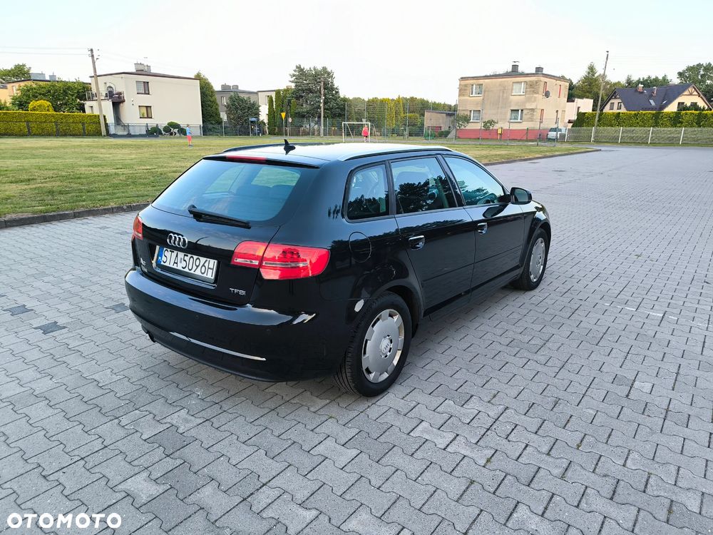 Audi A3 Sportback - 5