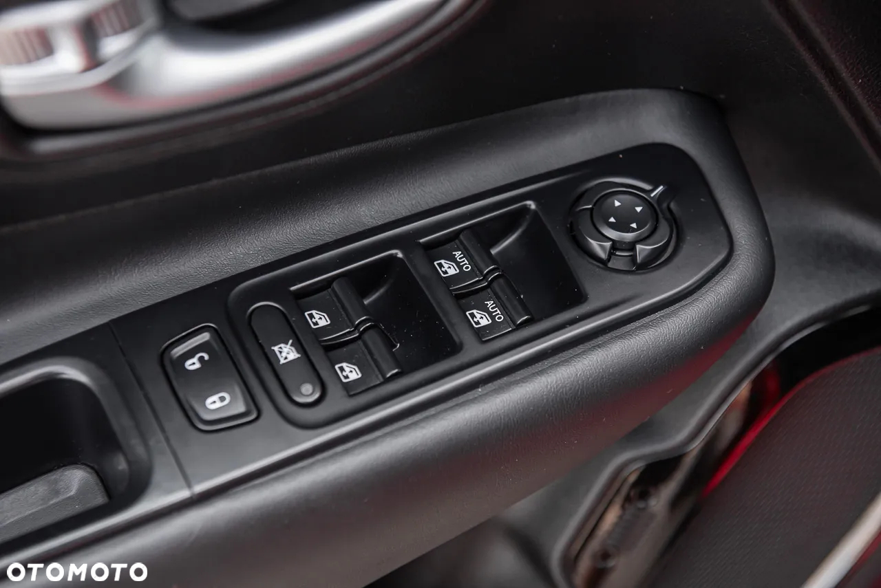 Jeep Renegade - 16