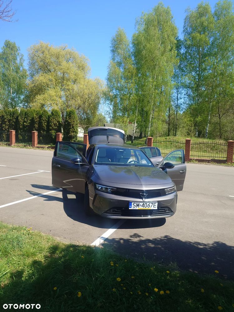 Opel Astra 1.2 T Elegance S&S - 26