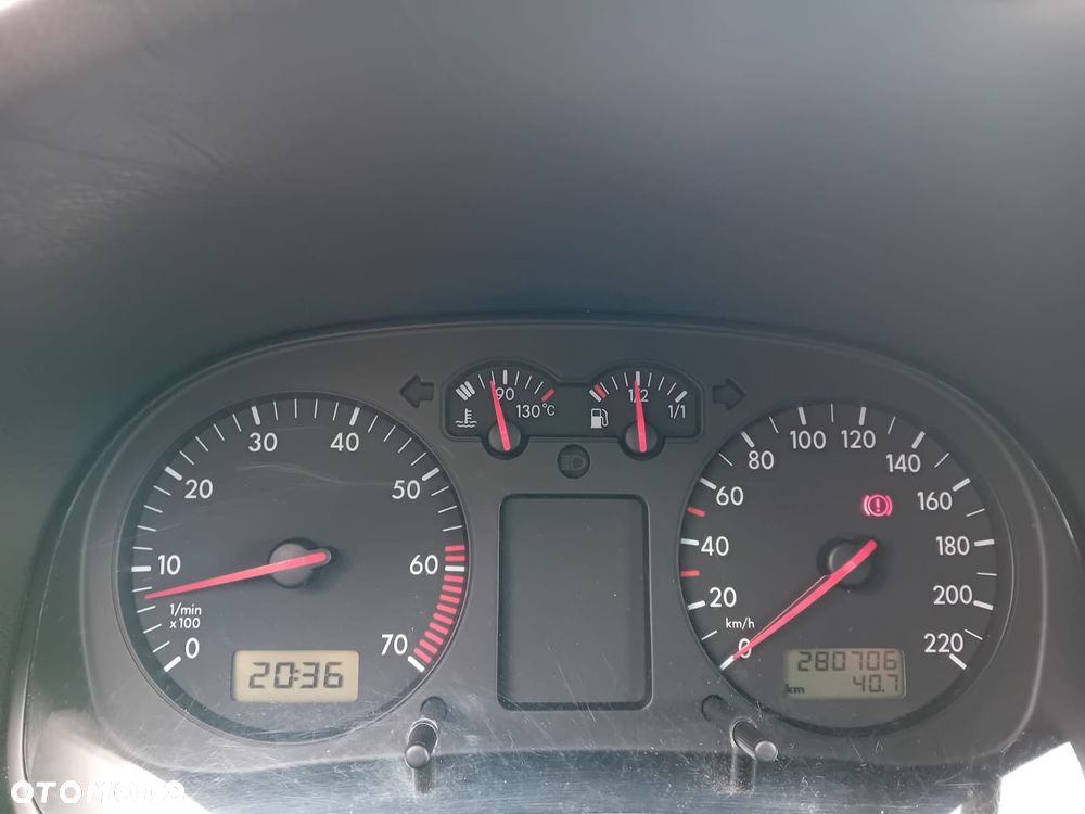 Volkswagen Golf 1.4 Comfortline - 21