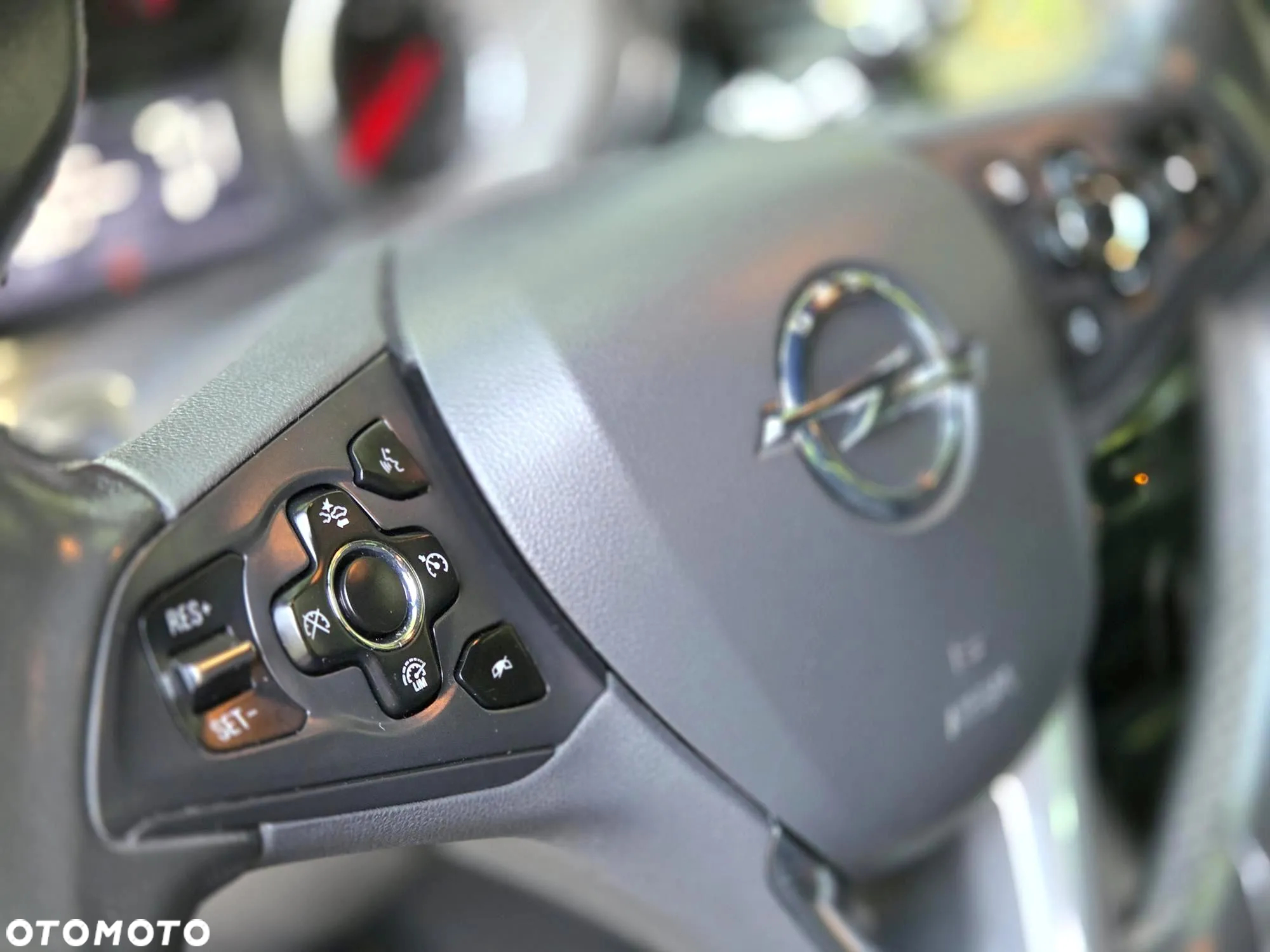 Opel Astra V 1.4 T Elite - 35
