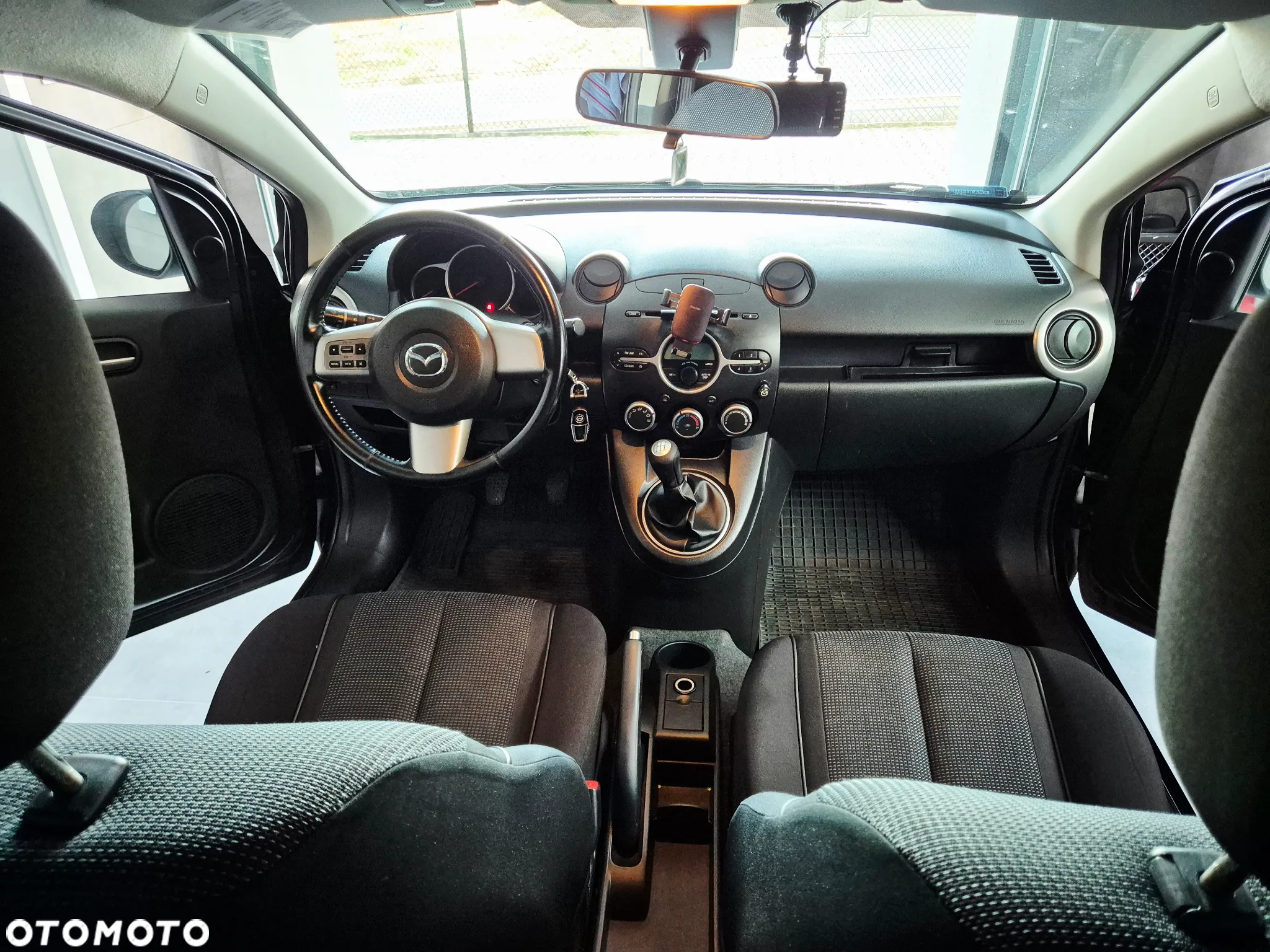 Mazda 2 1.3 Exclusive - 13