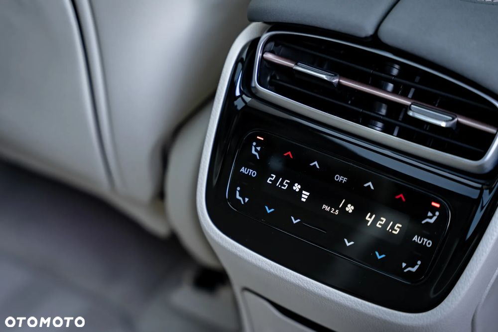 Mercedes-Benz EQS - 32