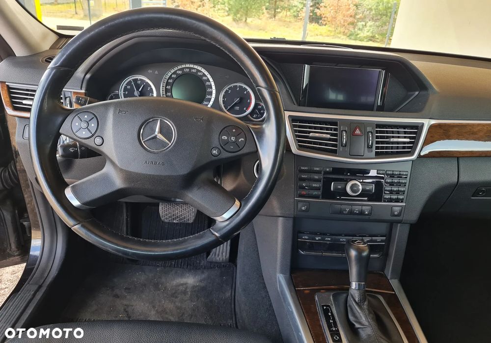 Mercedes-Benz Klasa E - 10
