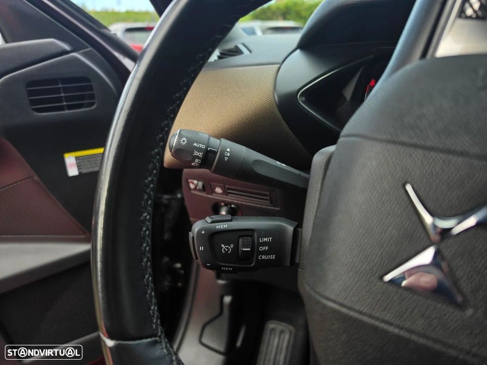 DS DS3 Crossback BlueHDi 100 SO CHIC - 15