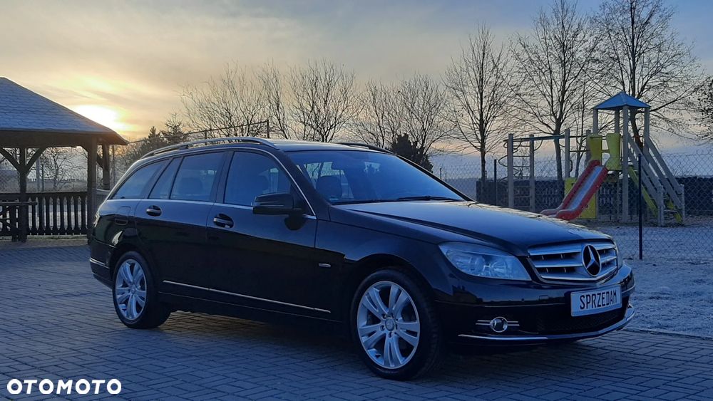 Mercedes-Benz Klasa C 180 CGI Automatik BlueEFFICIENCY Avantgarde - 10