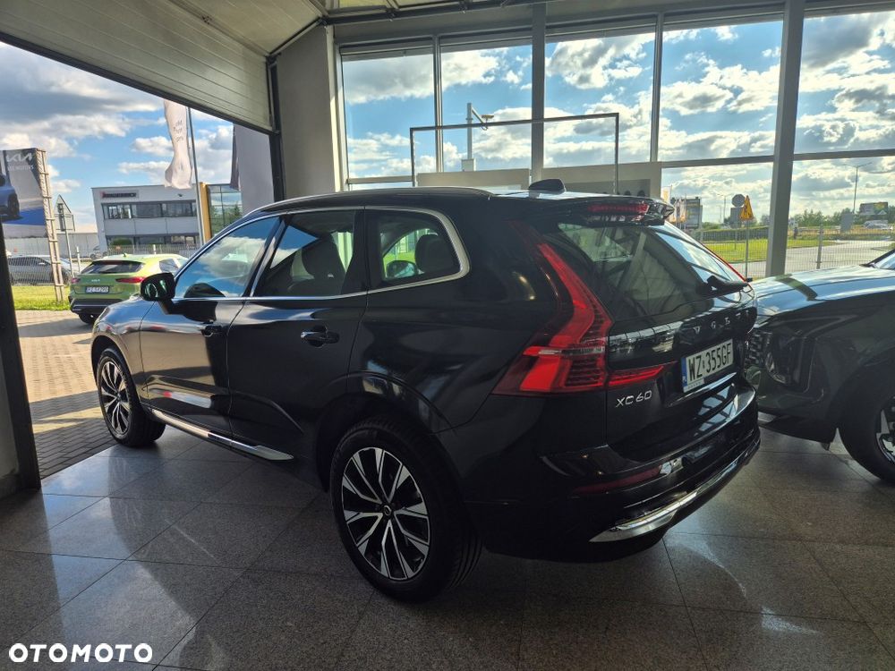 Volvo XC 60 B4 B Plus Bright - 36