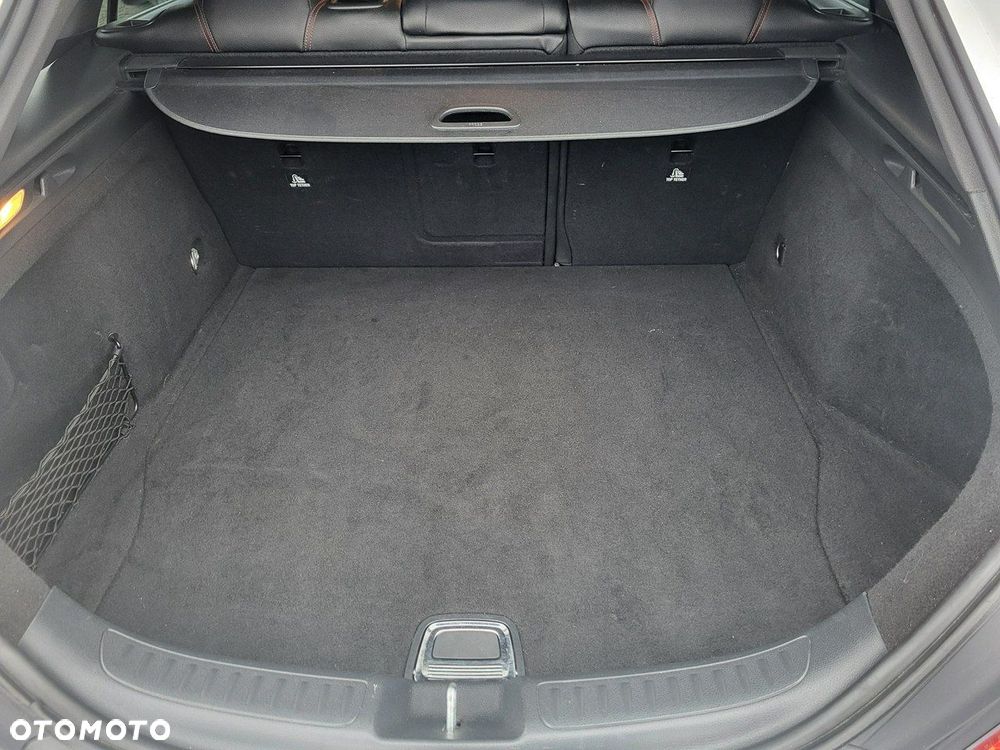 Mercedes-Benz CLA - 39