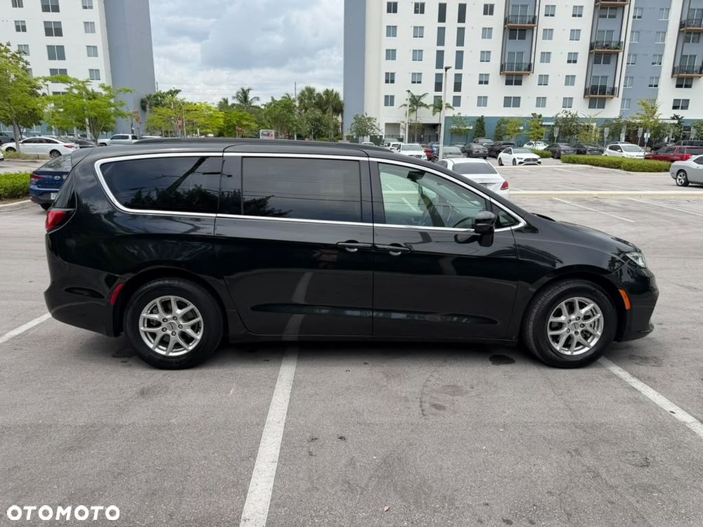 Chrysler Pacifica - 7