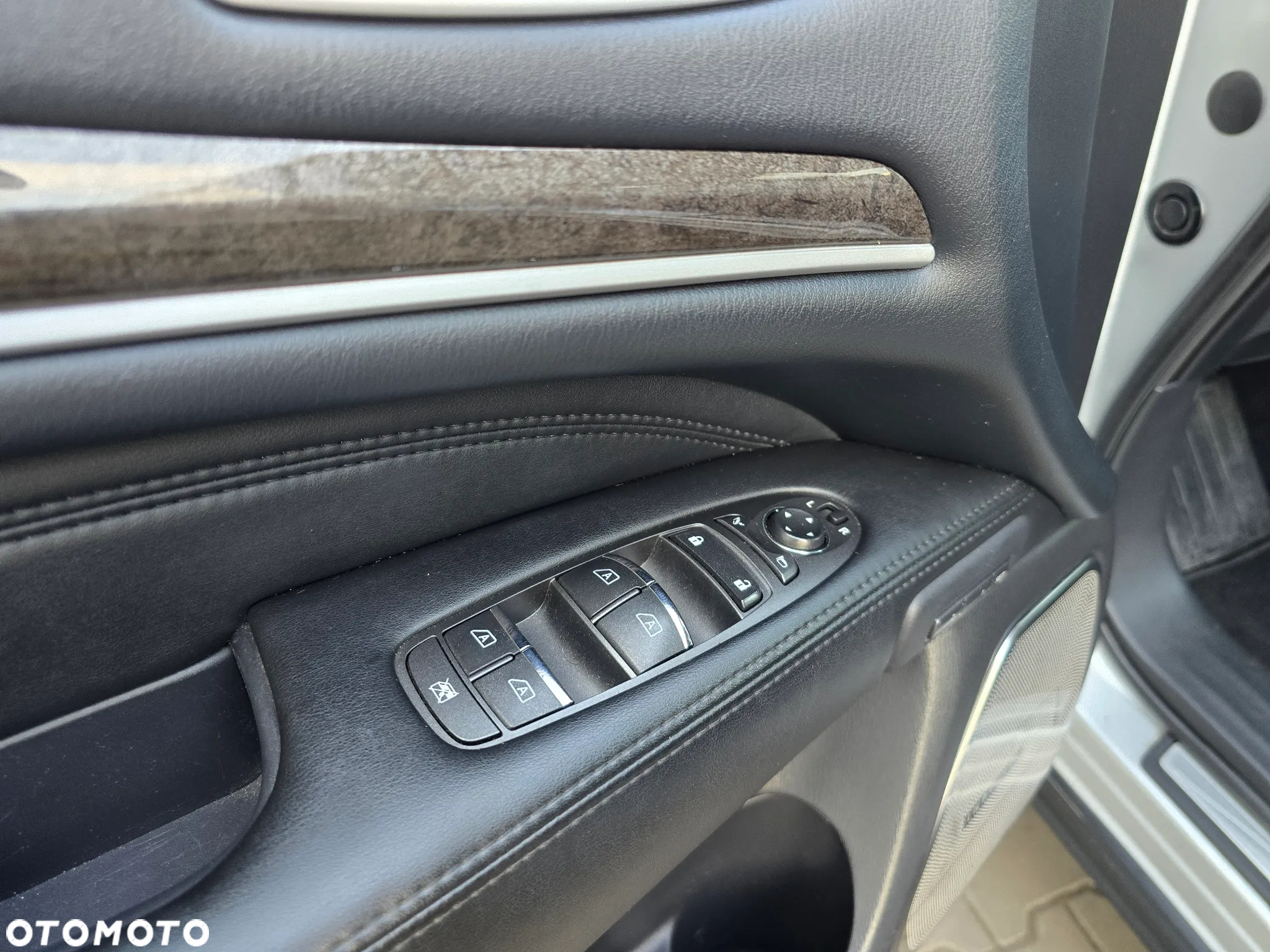 Infiniti QX60 3.5 Hi-Tech - 23