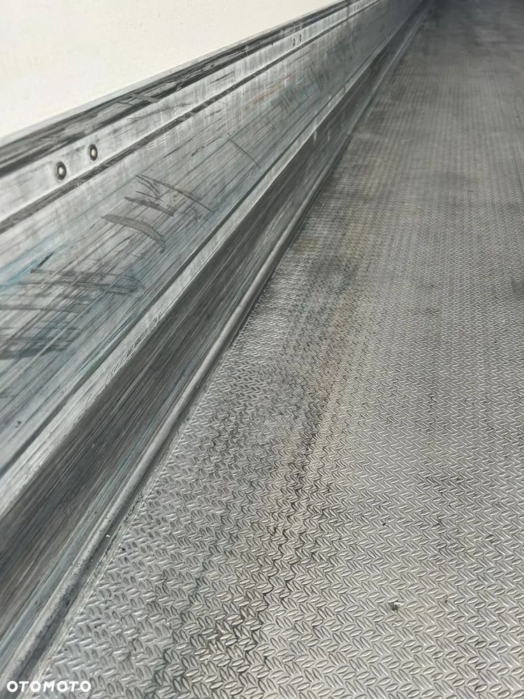 Schmitz Cargobull SKO 24/L - 13