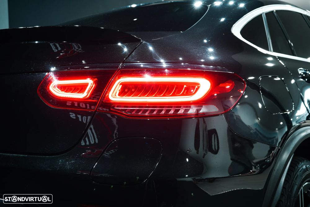 Mercedes-Benz GLC 300 de Coupe 4Matic 9G-TRONIC AMG Line Plus - 6