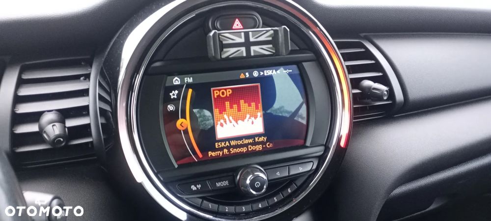 MINI ONE Essential Trim - 23