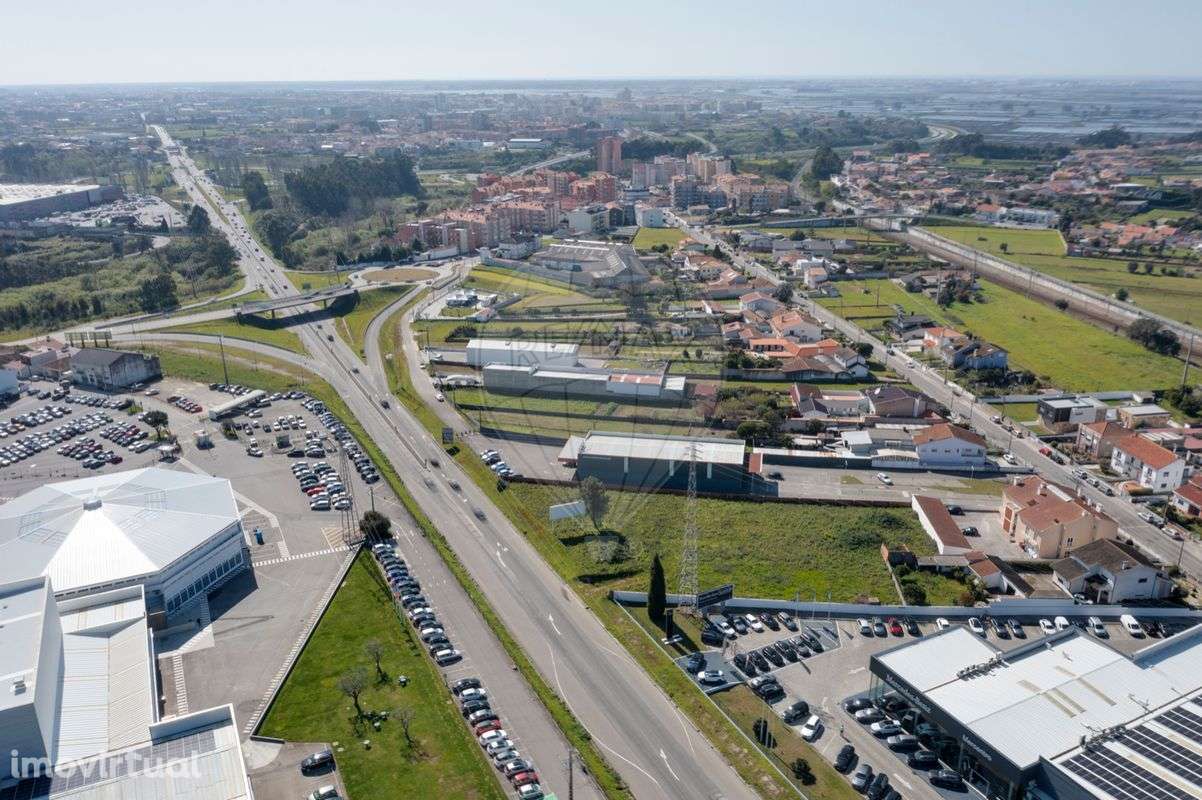 Terreno  para arrendamento - Grande imagem: 3/14