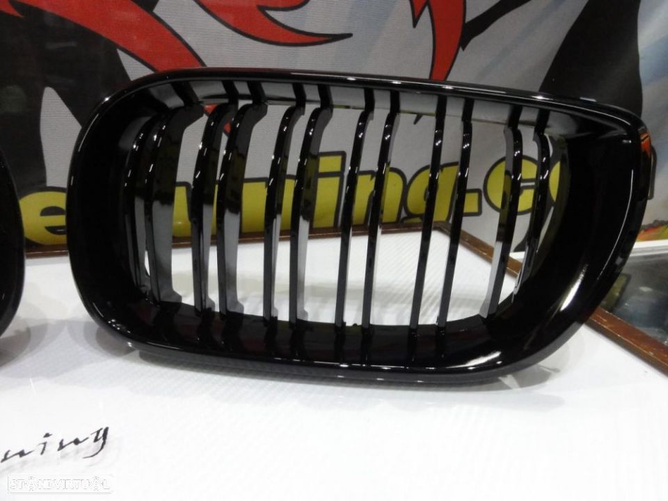 Grelha frontal em preto piano brilhante para BMW E46 01-05 M4 look / dupla lamina - 7