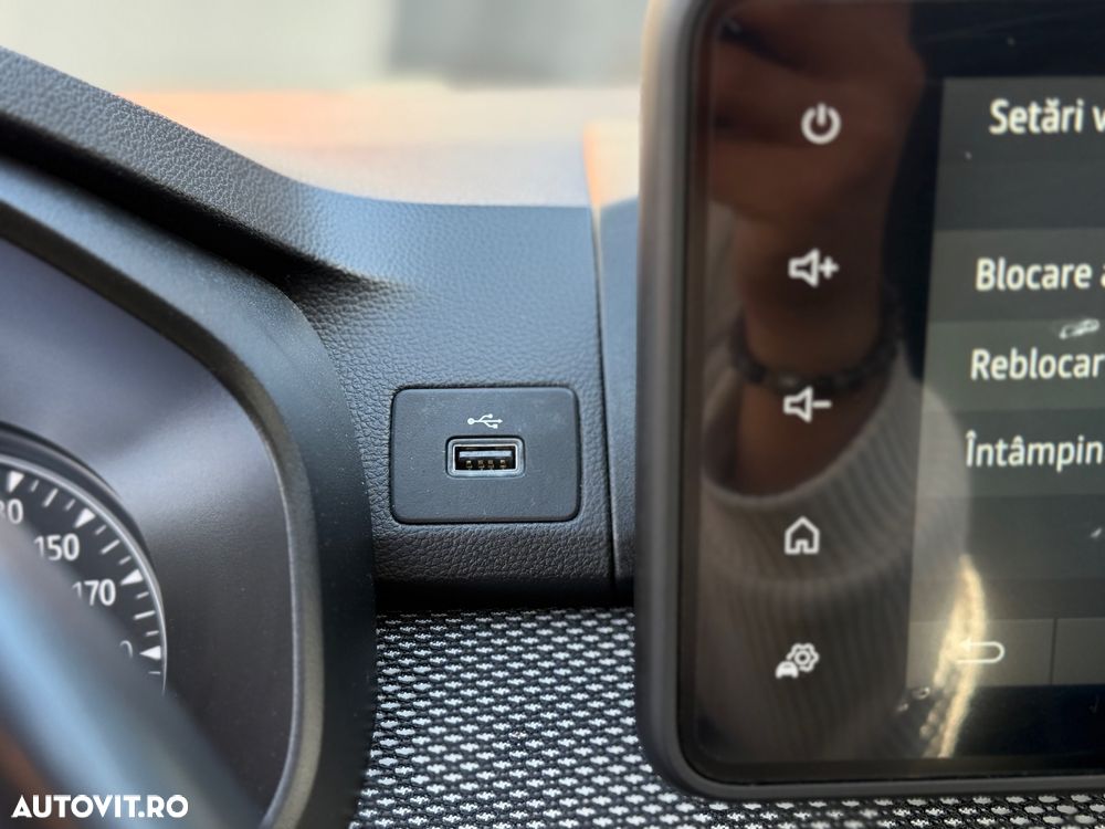 Dacia Logan TCe 90 MT6 Comfort - 15