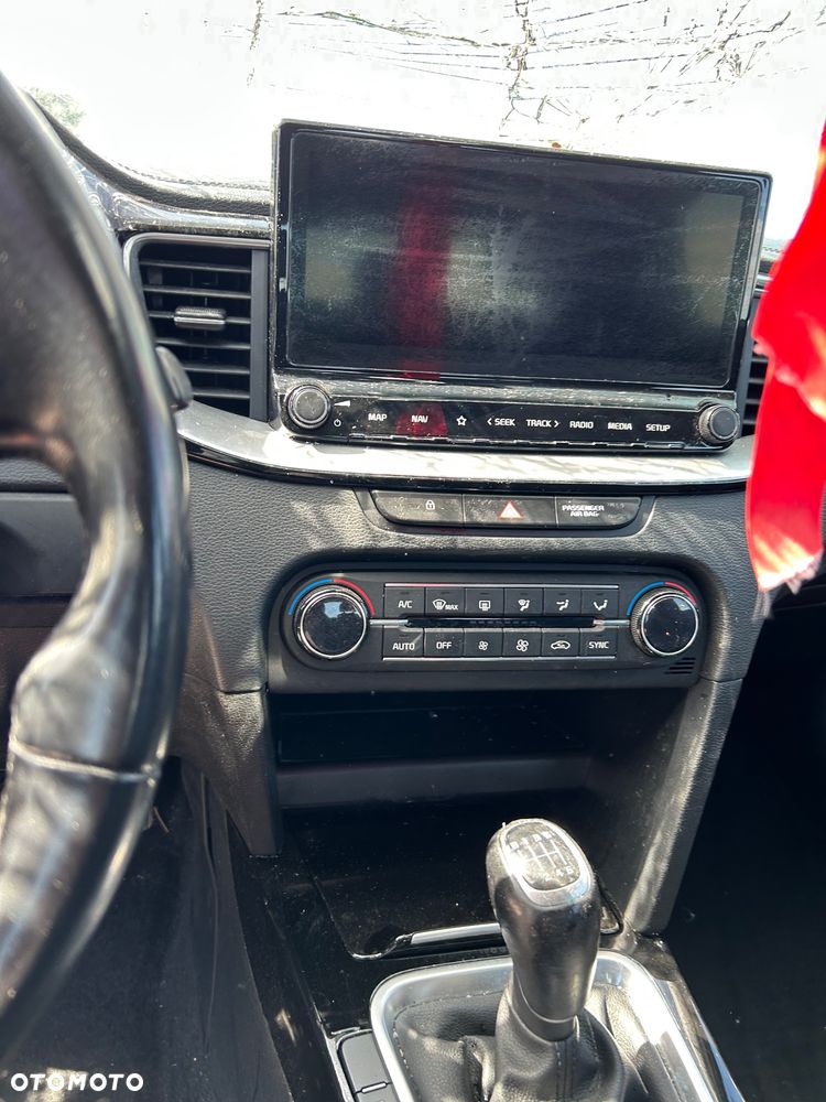 Kia XCeed - 30