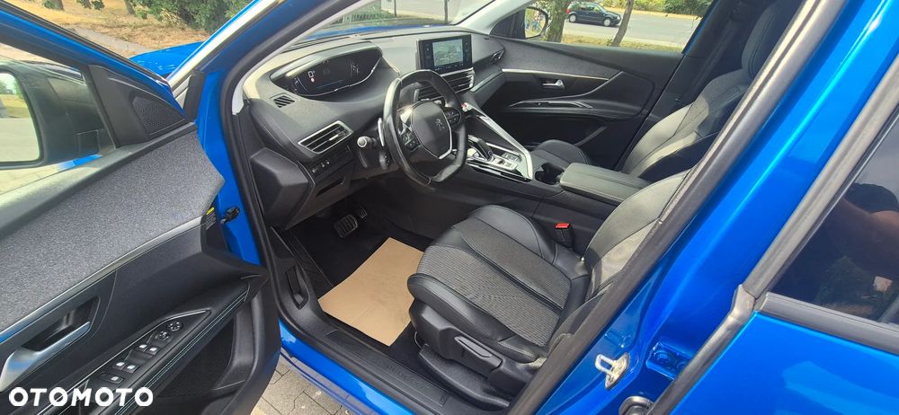 Peugeot 3008 1.2 PureTech GPF Allure S&S EAT8 - 18