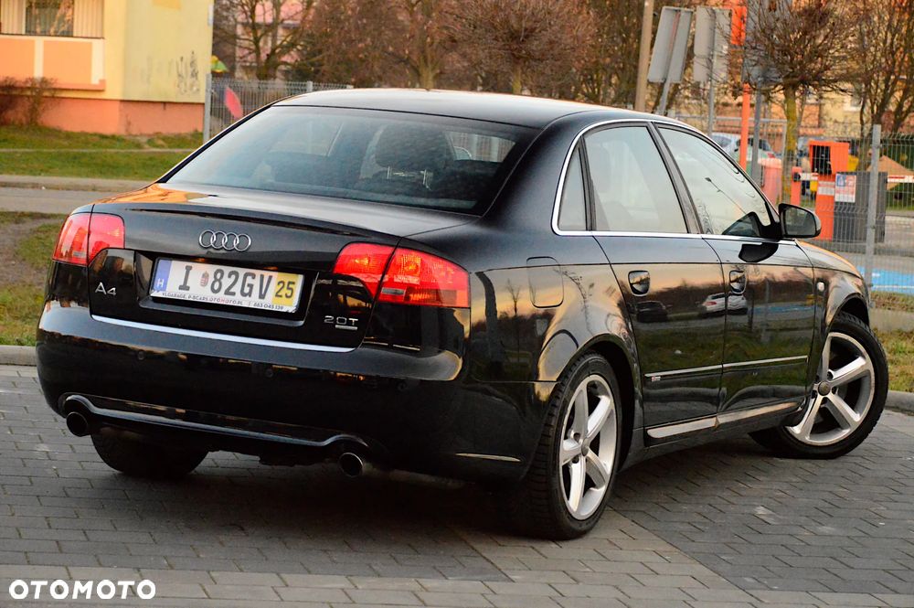 Audi A4 Limousine 2.0 T FSI quattro - 9