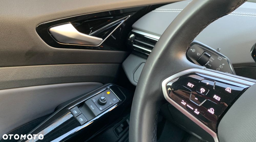 Volkswagen ID.4 Pro mit Infotainment-Paket - 14