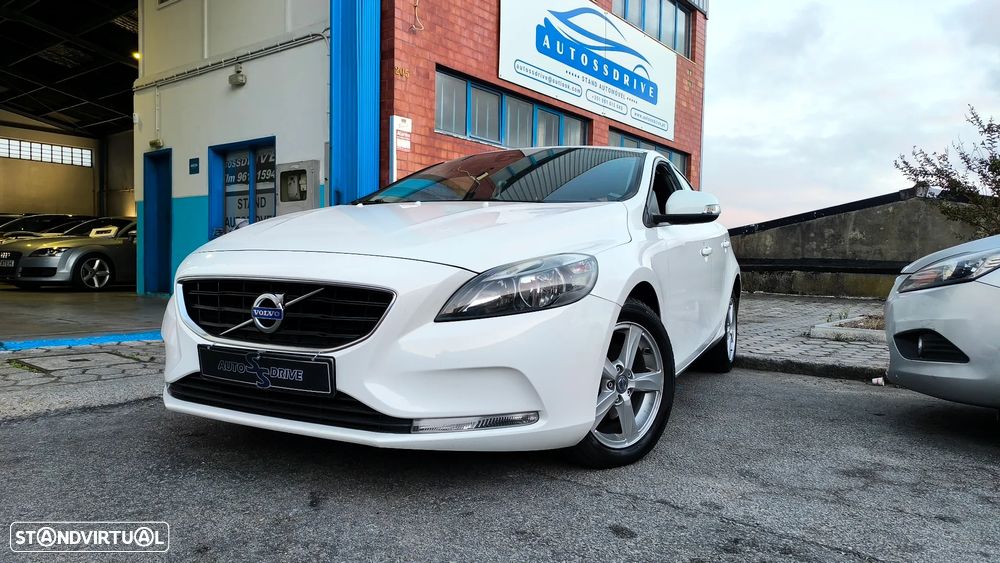 Volvo V40 1.6 D2 Eco Momentum - 4