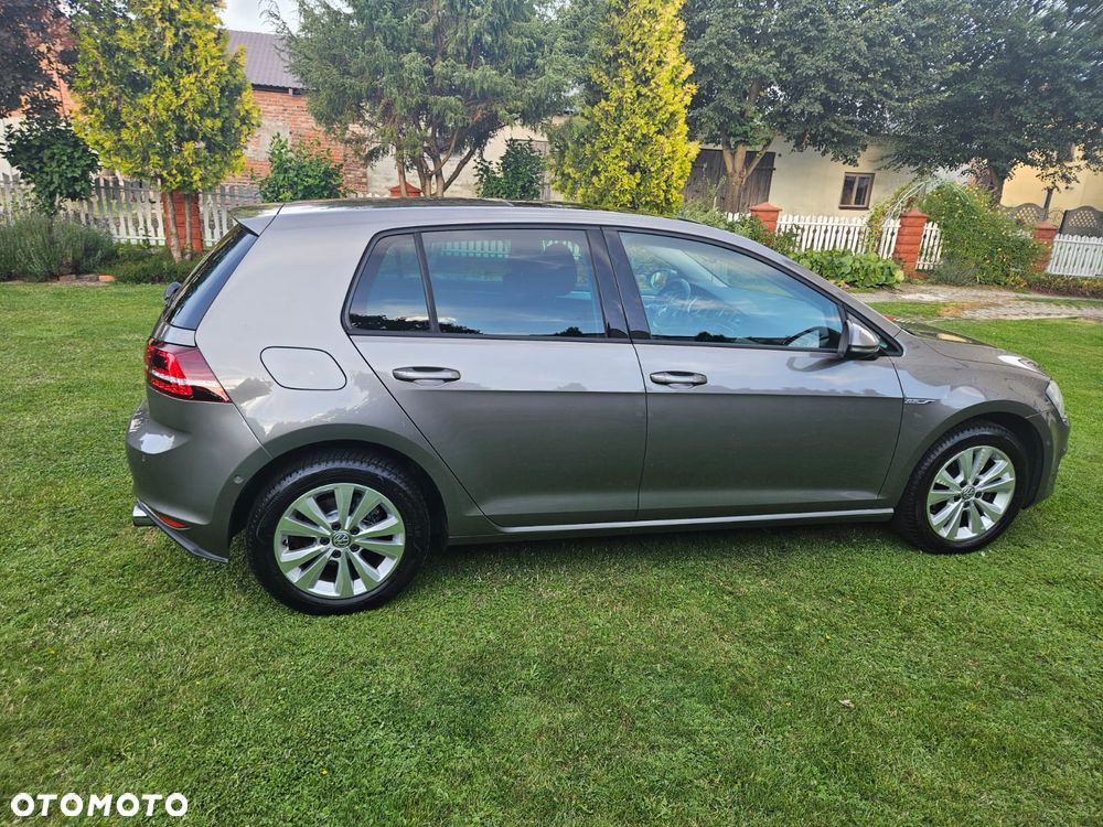 Volkswagen Golf - 7