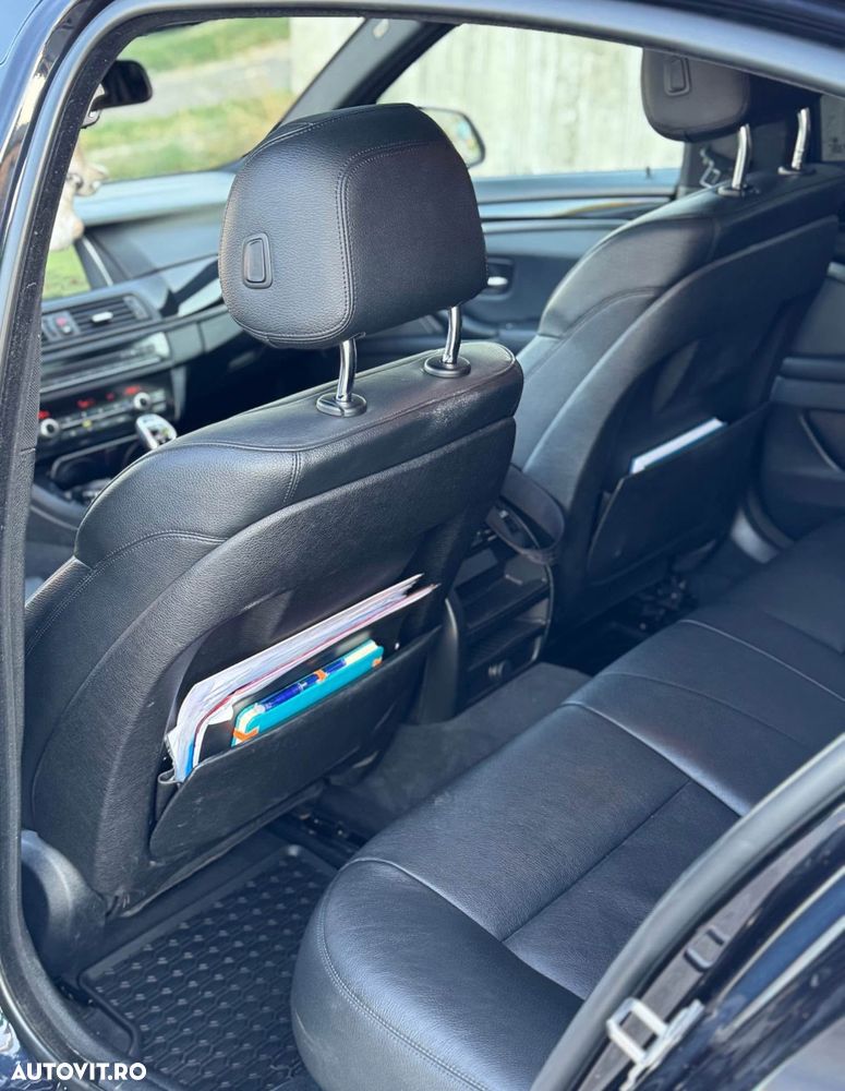 BMW Seria 5 530d xDrive - 9