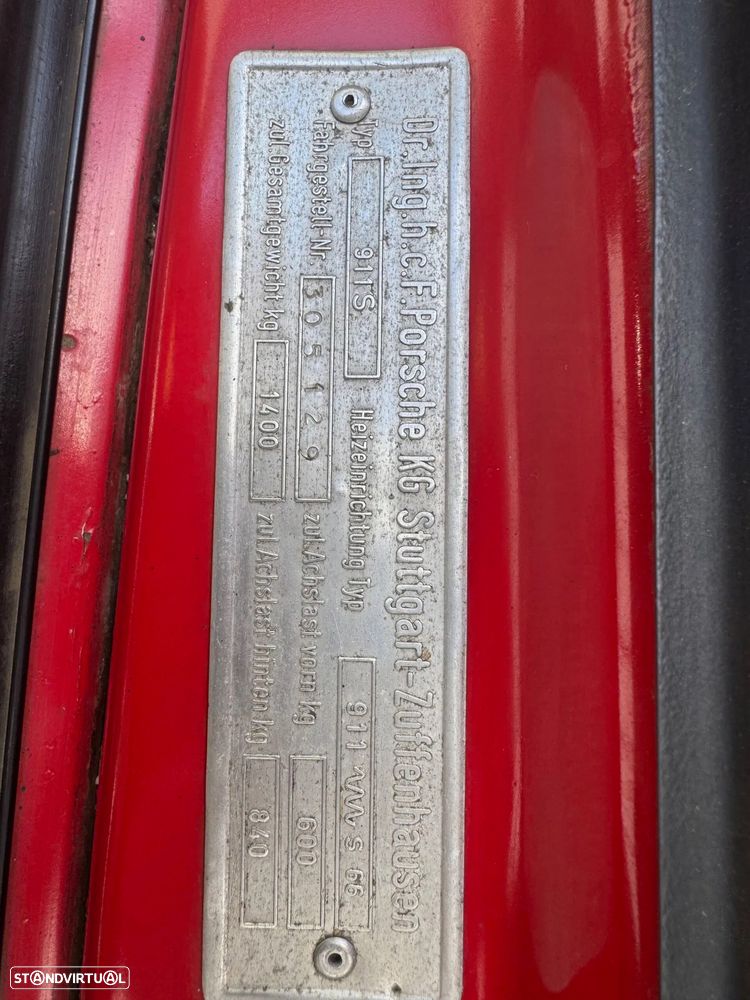 Porsche 911 Série F - 7