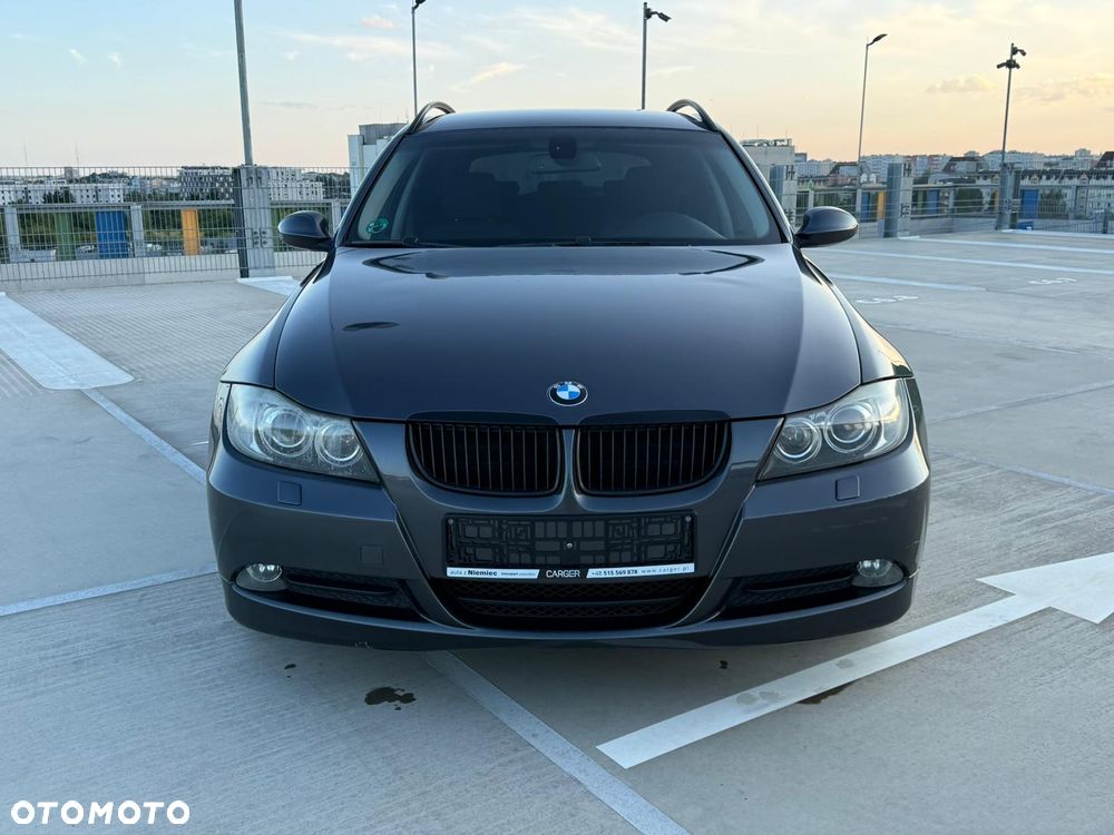 BMW Seria 3 320i - 8
