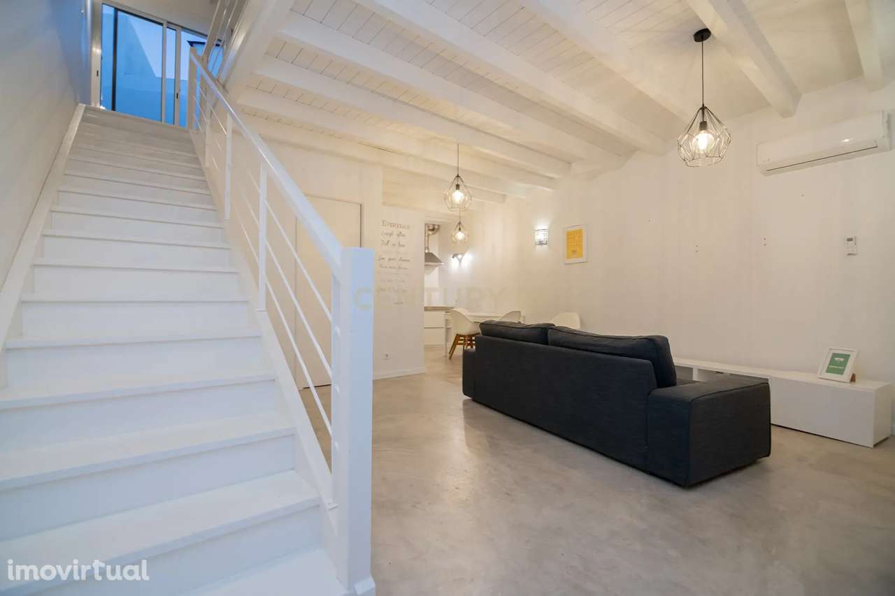 NAO PERCA ESTA GRANDE OPORTUNIDADE! FABULOSA MORADIA TOTALMENTE REMODE - Grande imagem: 5/35