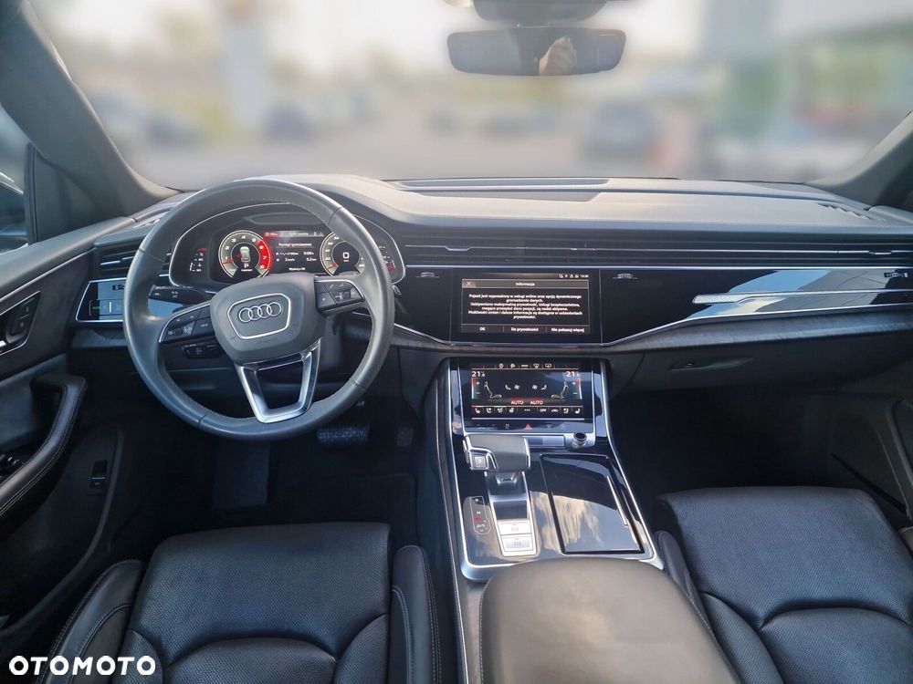 Audi Q8 - 11