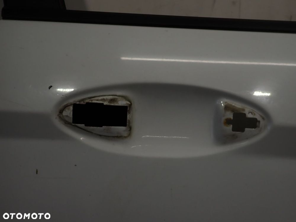 DRZWI PRAWY PRZÓD 3D FORD FIESTA MK6 - 6